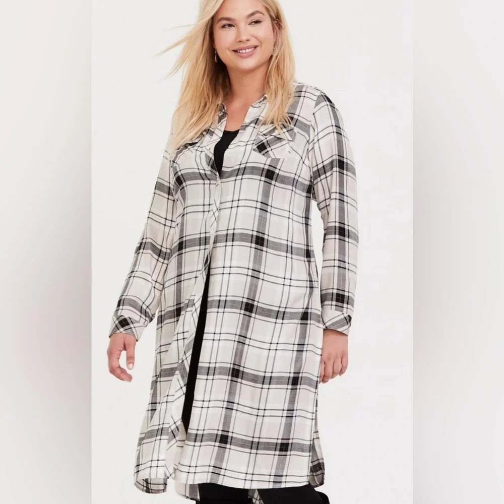 🖤TORRID Plaid Button-Front Longline Shirt Kimono with Side Slits NWT - Picture 3 of 12